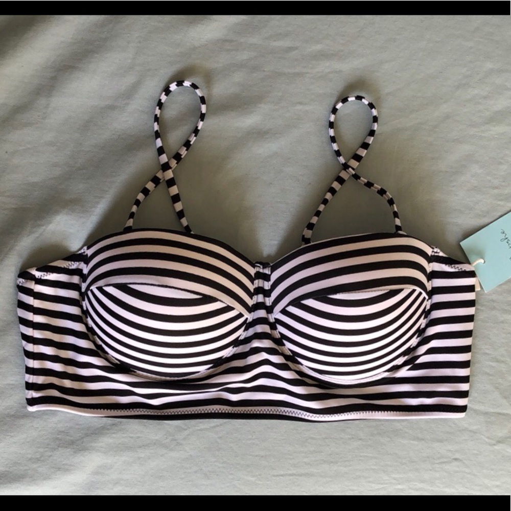 Cupshe | black and white striped swimsuit top